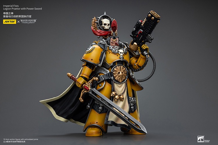 Imperial Fists Legion Praetor with Power Sword 9 - JoyToy EU Store