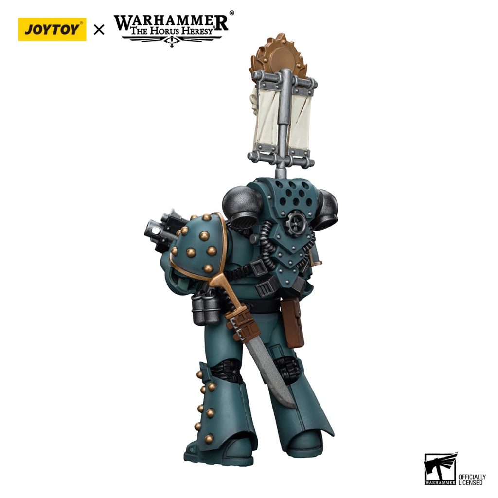 JoyToy WH40K - Sons of Horus MKIV Tactical Squad Legionary with Legion Vexilla - Image 5