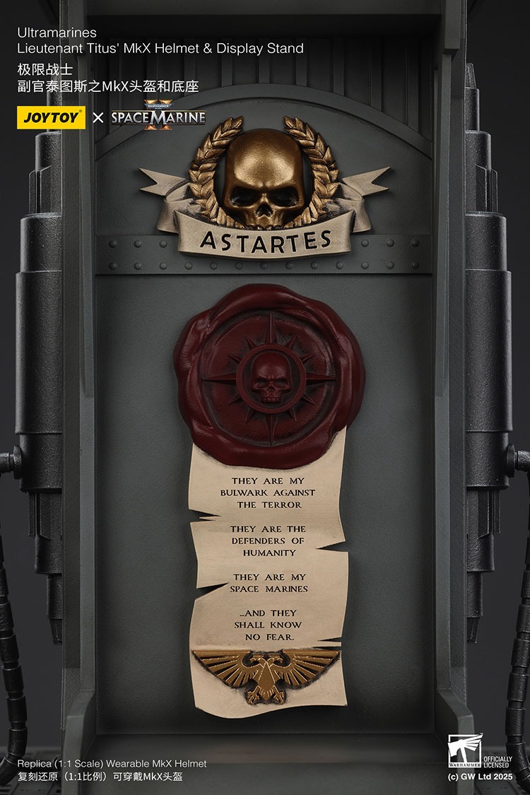 Ultramarines Lieutenant Titus MkX Helmet Display Stand 1 - JoyToy Mart