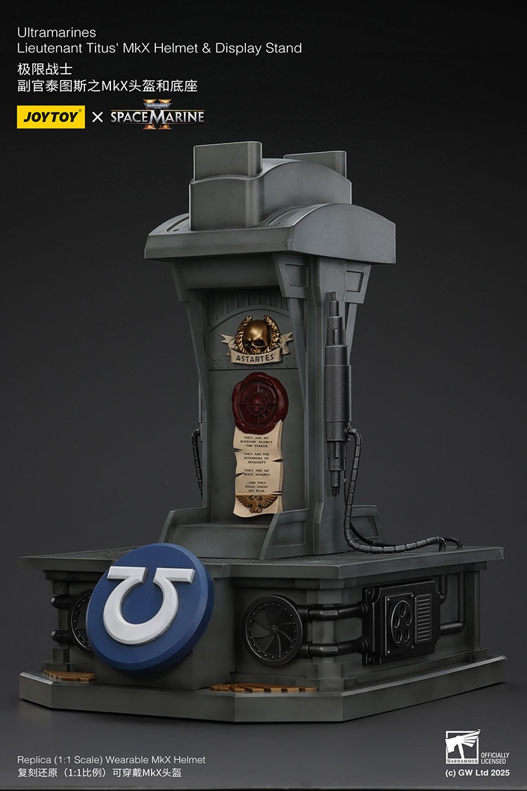 Ultramarines Lieutenant Titus MkX Helmet Display Stand 2 - JoyToy Mart
