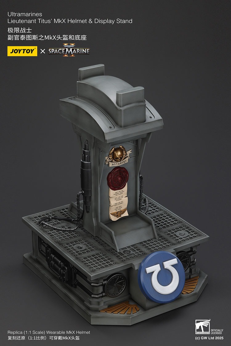 Ultramarines Lieutenant Titus MkX Helmet Display Stand 3 - JoyToy Mart